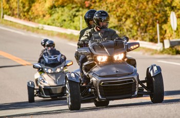 Can-Am Spyder F3 Limited 2017 - Bild 2